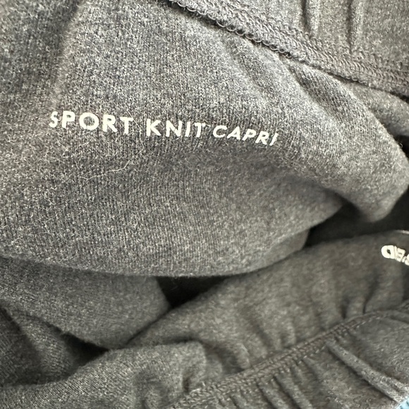 Lands' End Women's Charcoal Sports Knit Capri - Picture 6 of 6